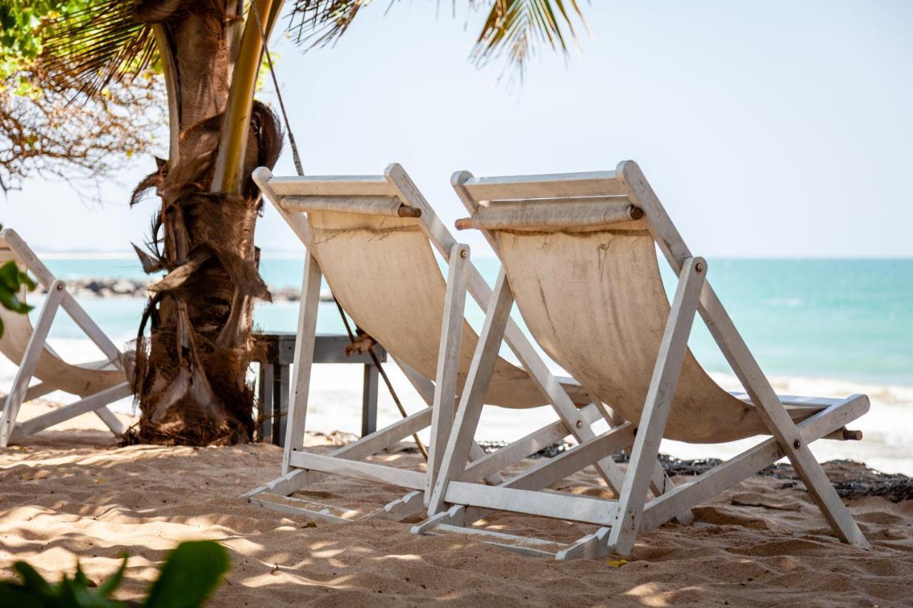 Bluewhale Beach Hotel Tangalle Dış mekan fotoğraf